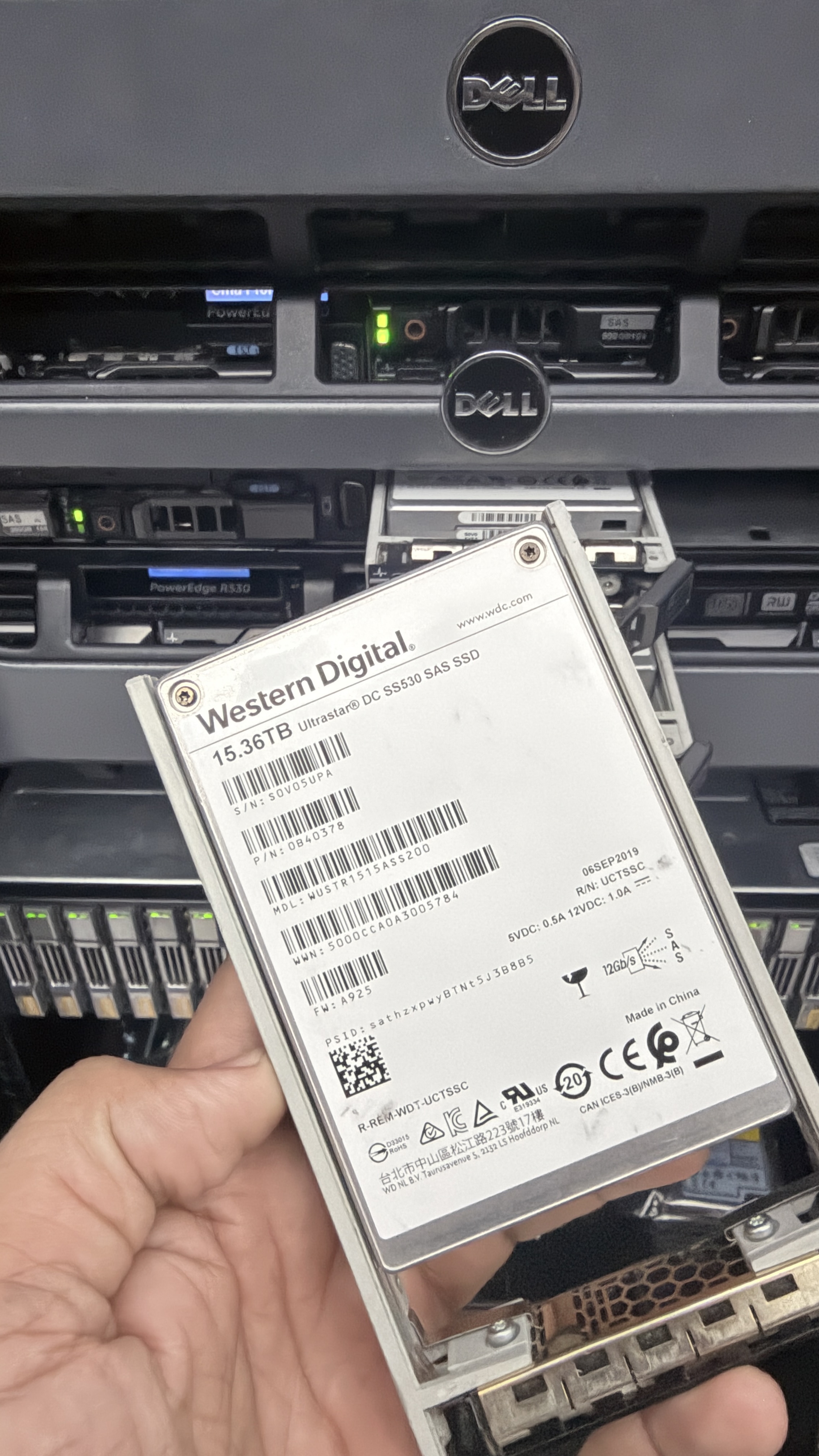 Discos 15,36TB 1
